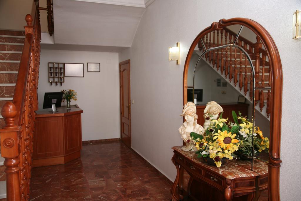 Hostal Santa Barbara Socuéllamos Eksteriør bilde