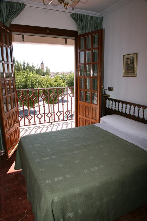 Hostal Santa Barbara Socuéllamos Eksteriør bilde